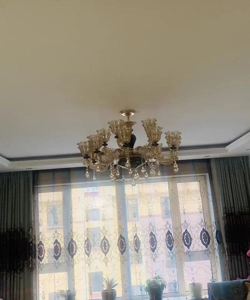 Elegant French Retro Chandelier - Grand Crystal Lighting