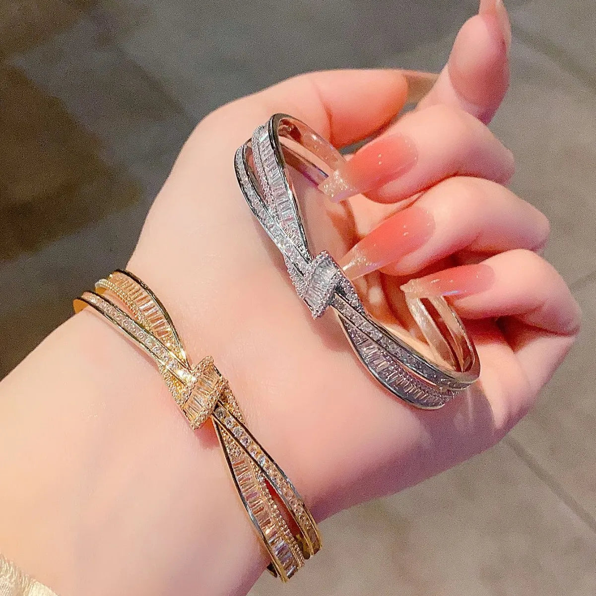 Elegant Twisted Knot Cuff Bracelet - Sparkling Zircon