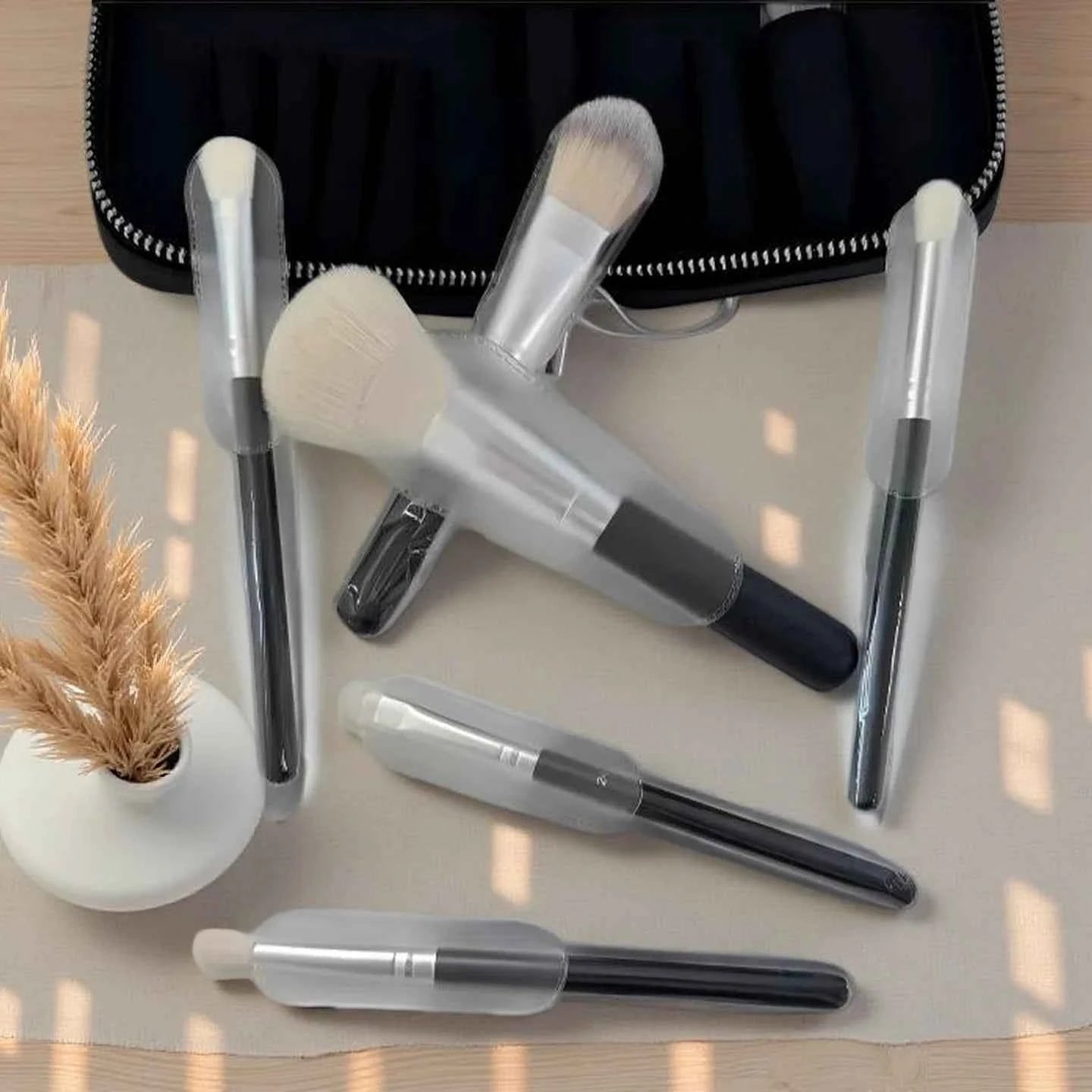 Premium Luxury Travel Makeup Brush Set - Essential Collection