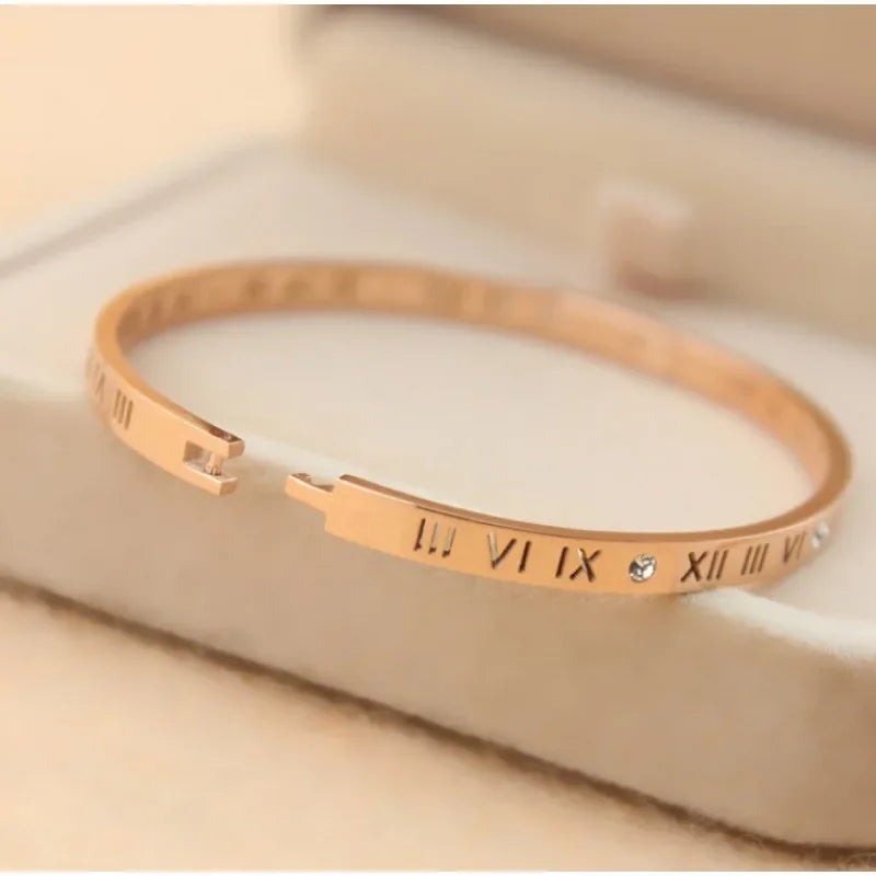 Luxury Roman Numerals Bracelet - Stainless Steel Elegance