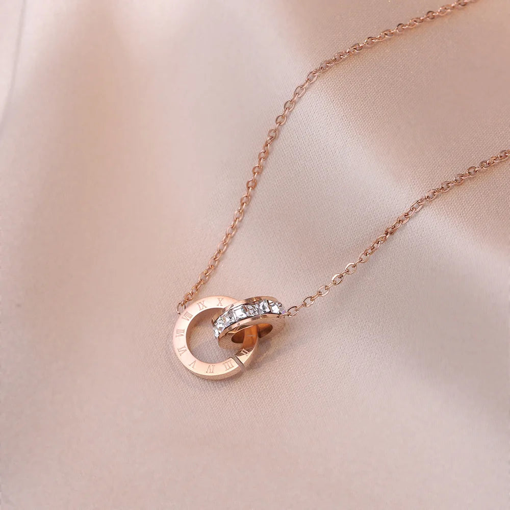 Luxury Roman Numeral Pendant Necklace - Elegant Stainless Steel