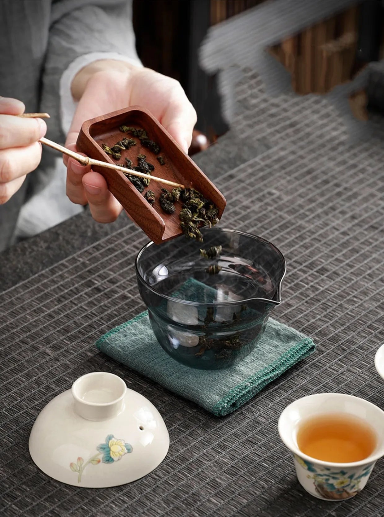 Elegant Portable Travel Tea Set - Hand-painted Ceramic Teaware