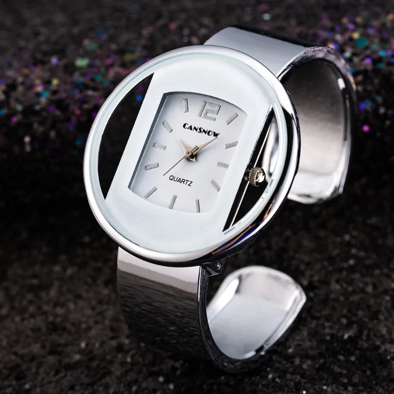 Elegant Ladies Bracelet Watch - Luxury Quartz Design