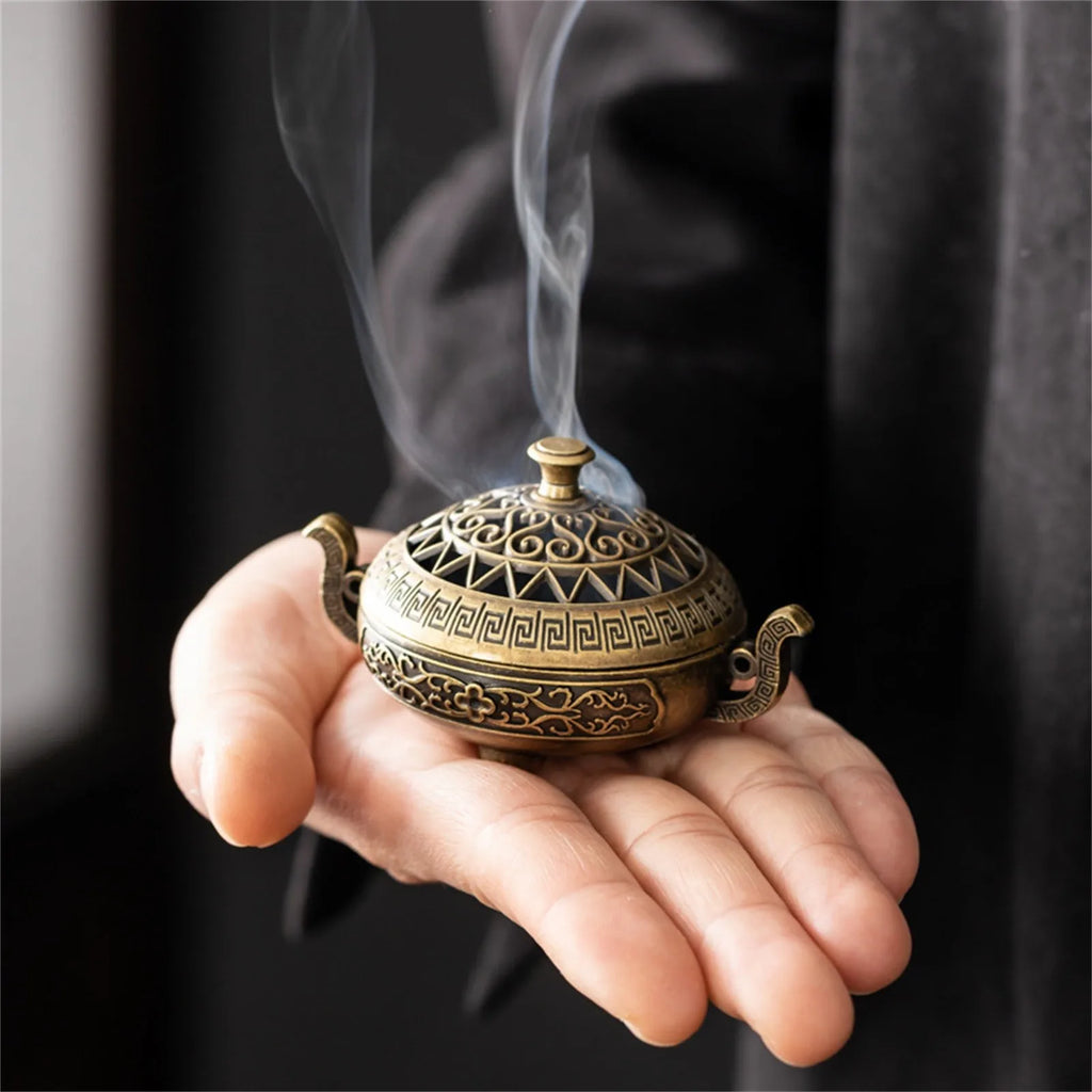 Elegant Copper Alloy Incense Burner - Hand-Carved Fretwork Design