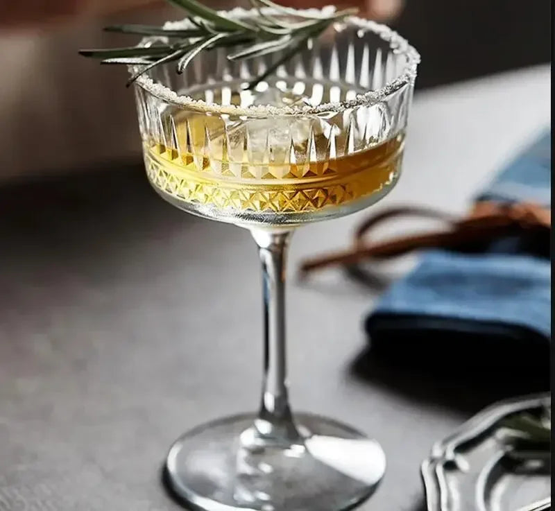 Creative cocktail glass - elegant crystal red wine cup for parties