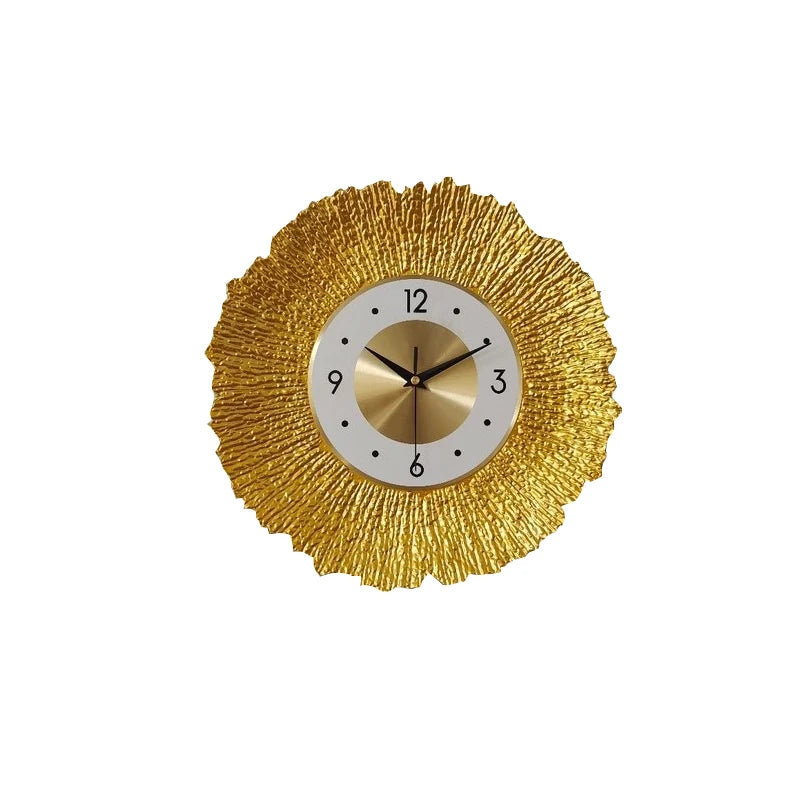 Elegant Luxury Metal Wall Clock - Modern Round Design