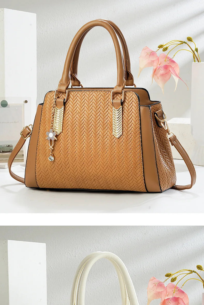 Elegant Commuter Bag - Large Capacity Single Shoulder Style