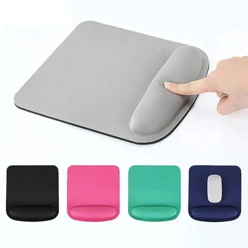 Ergonomic Gaming Mouse Pad - black with wrist support
