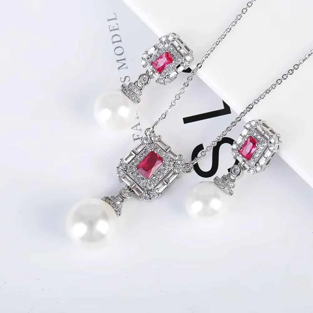 Luxury Pearl Pendant Necklace Earring Set - 18K Gold Plated