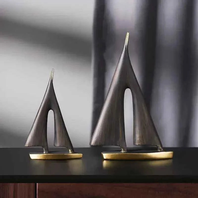 Elegant Sailboat Home Decor - Resin Craft Desktop Ornament
