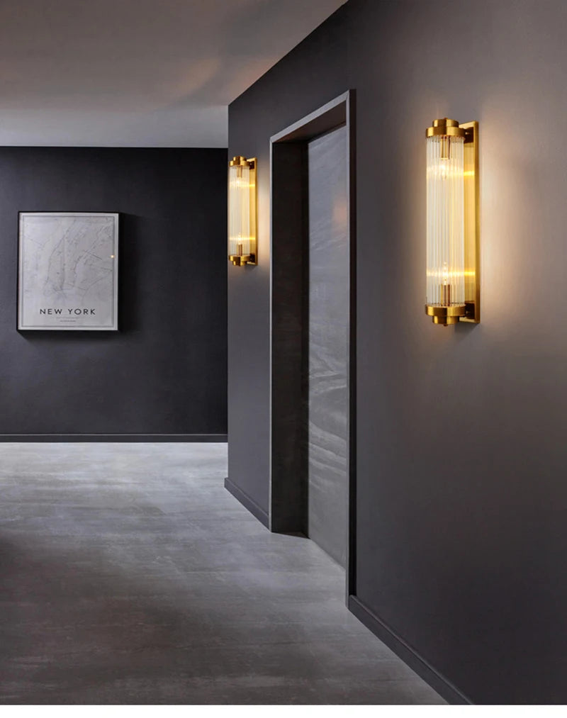 Elegant Modern Wall Sconce - Brushed Gold LED Lamp