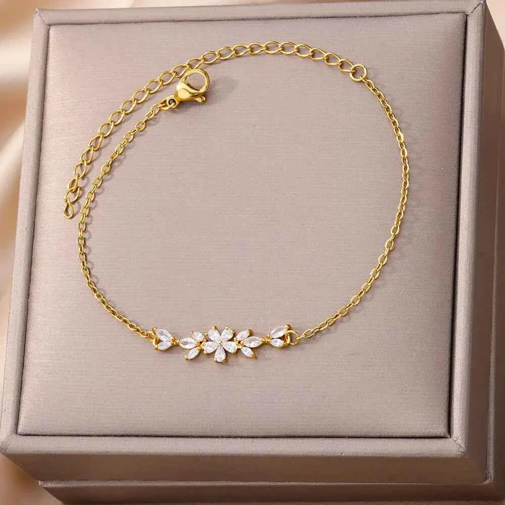 Elegant Zircon Flowers Bracelet - Luxury Gold Steel Jewelry