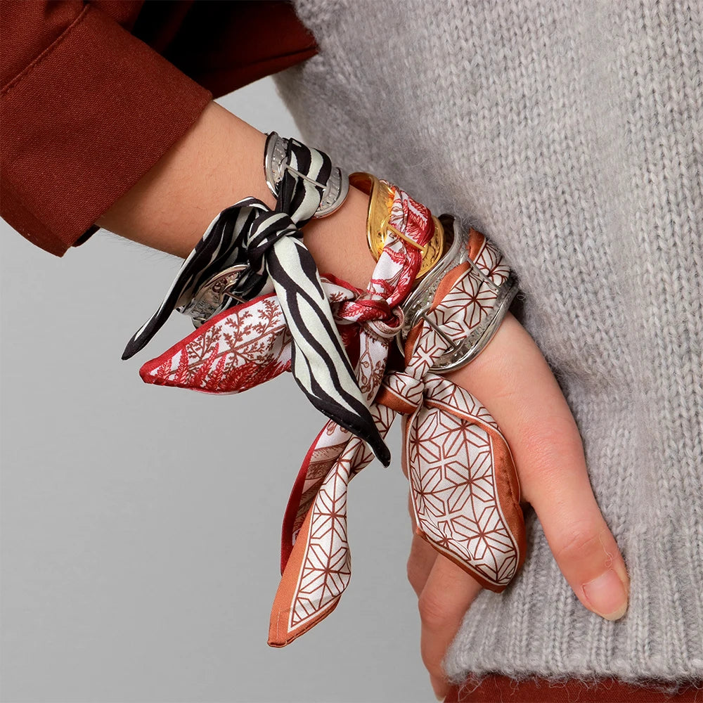 Elegant Silk Cuff Bracelet - Gold & Silver Retro Design