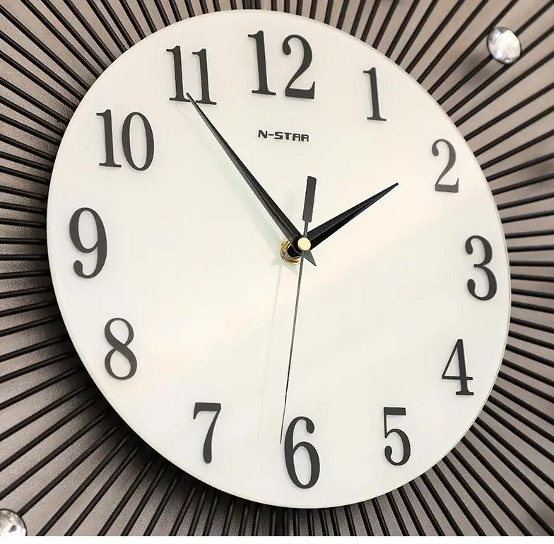 Elegant Luxury Electronic Wall Clock - Silent Quartz Movement