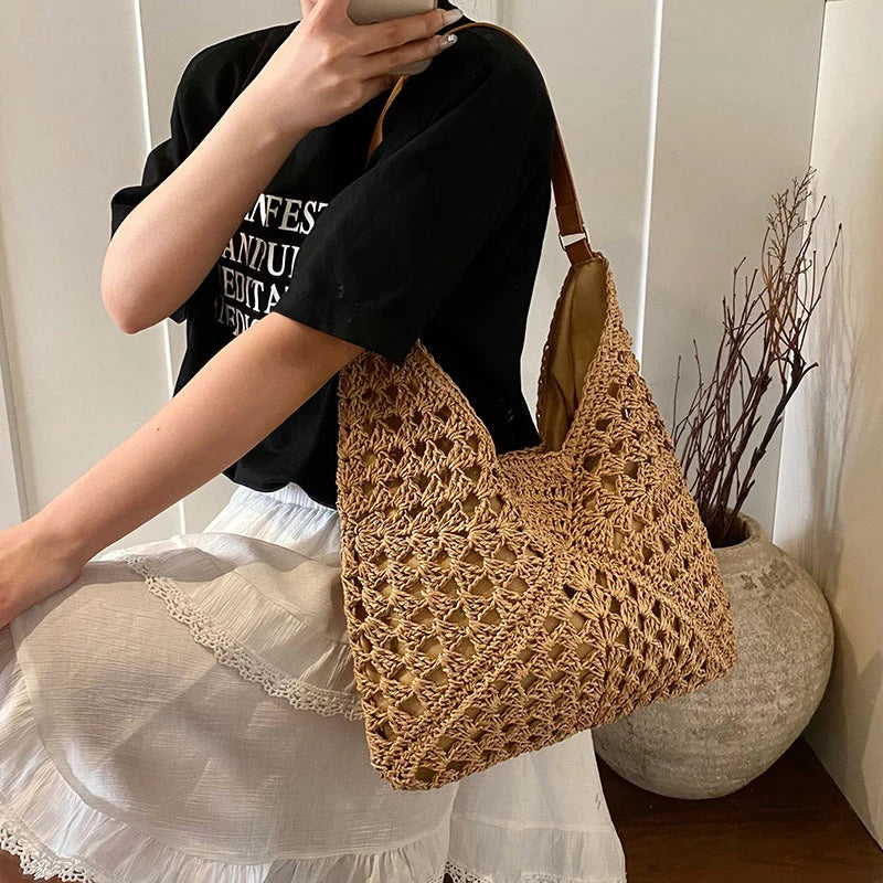 Elegant Knitted Straw Handbag - Hand-Woven Seaside Tote
