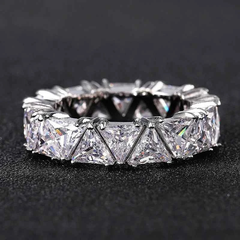 Elegant Triangular Zircon Ring in 925 Sterling Silver