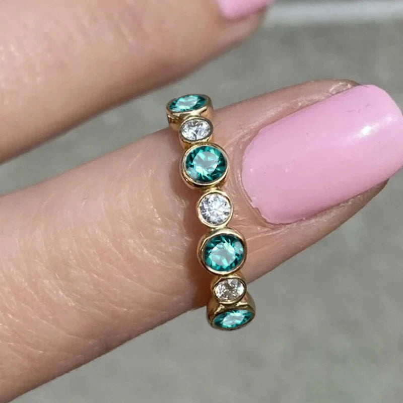 Elegant Cubic Zirconia Ring - Luxury Statement Jewelry