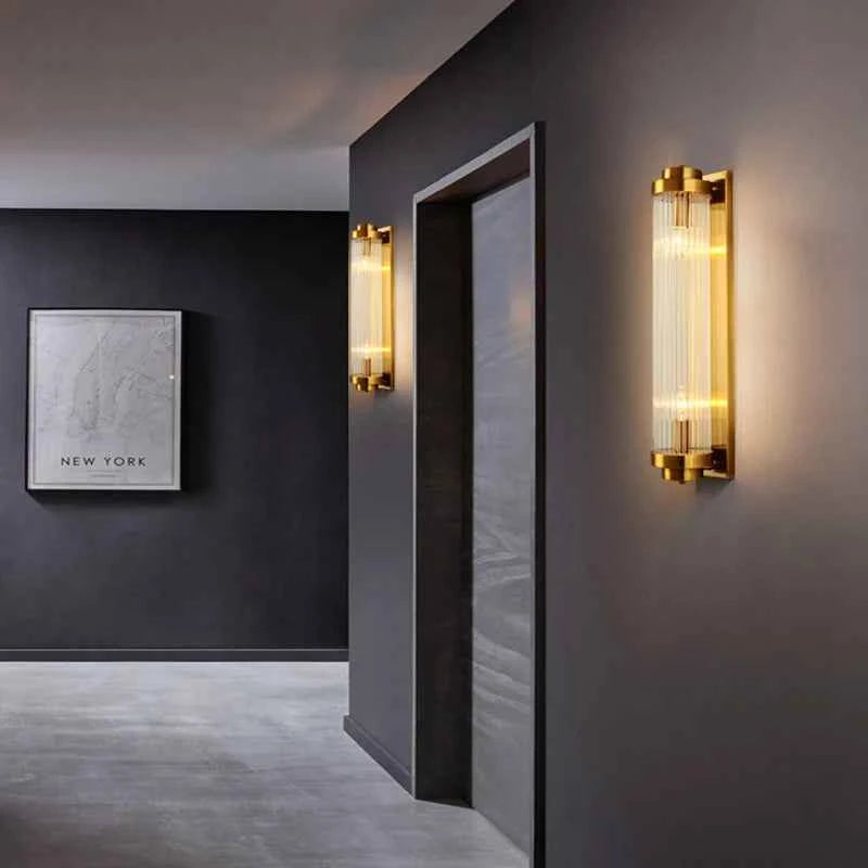 Elegant Modern Wall Sconce - Brushed Gold LED Lamp