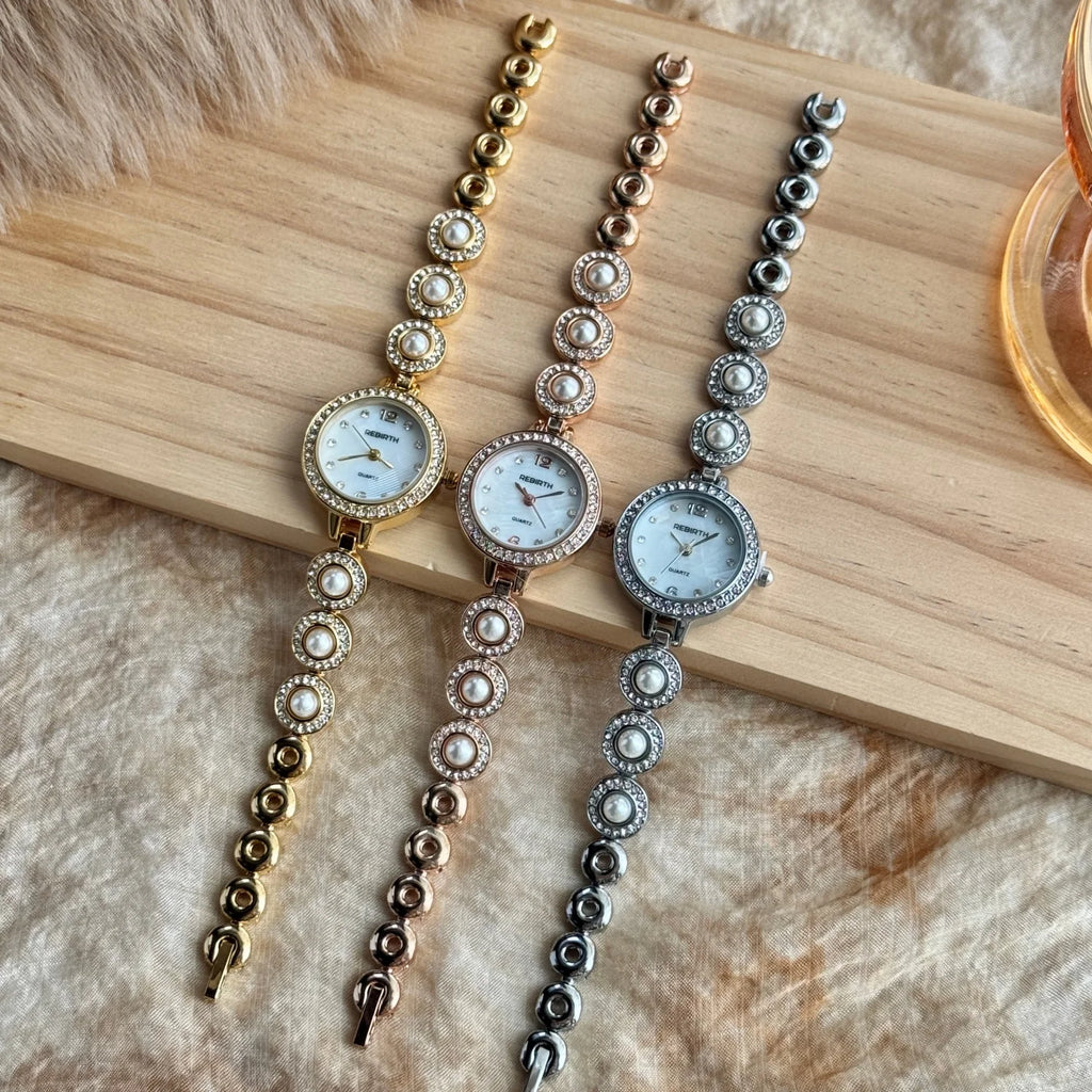 Elegant Pearl Bracelet Women's Watch - Diamond Quartz