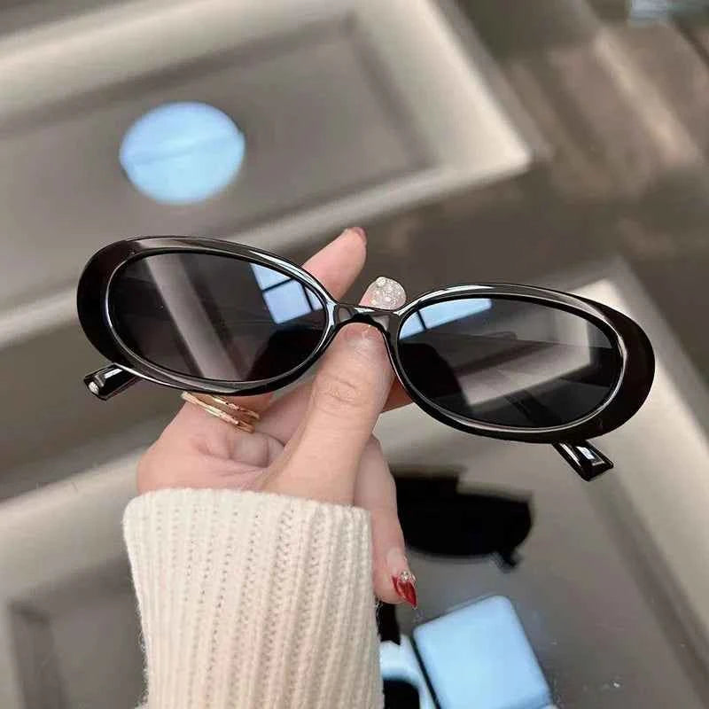 Luxury Oval Vintage Sunglasses - Retro Leopard Frame