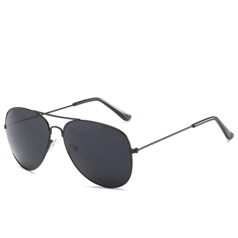 Luxury Men's Pilot Sunglasses - UV400 Polarized Driving Eyewear