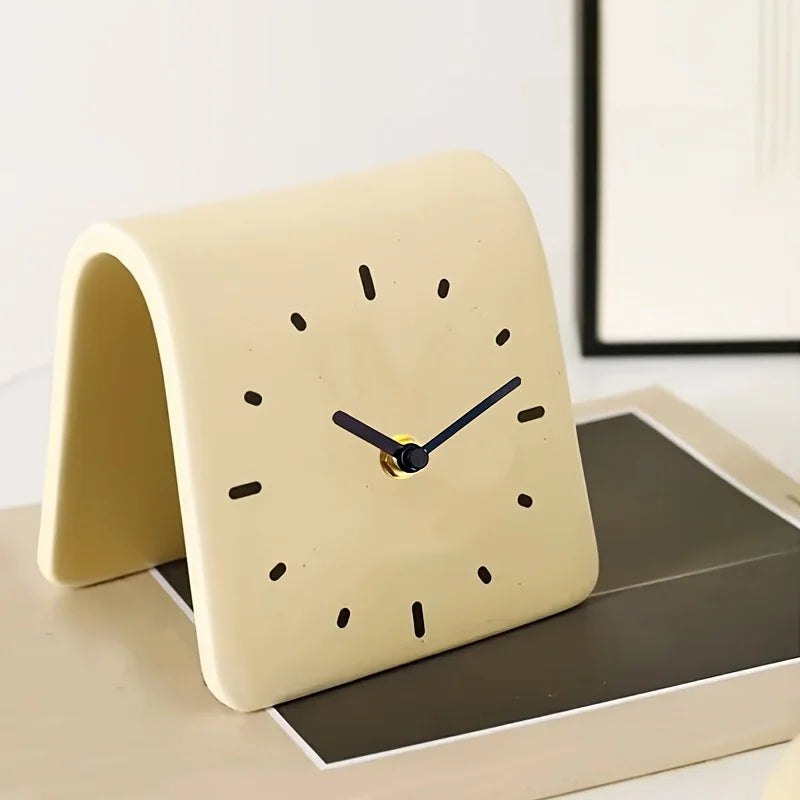 Elegant Silent Desktop Clock - Modern Design & Quiet Operation
