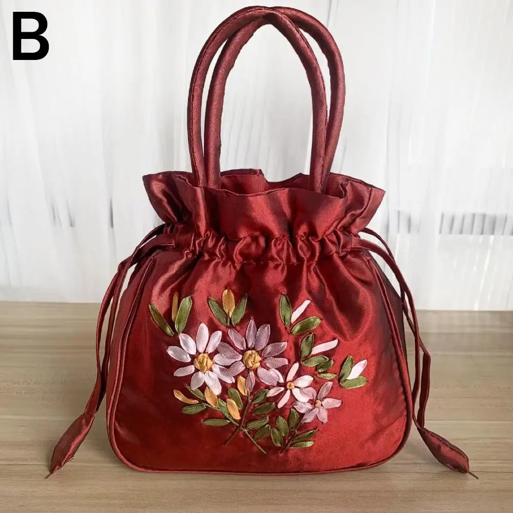 Elegant Embroidery Drawstring Bag - Vintage Hanfu Accessory