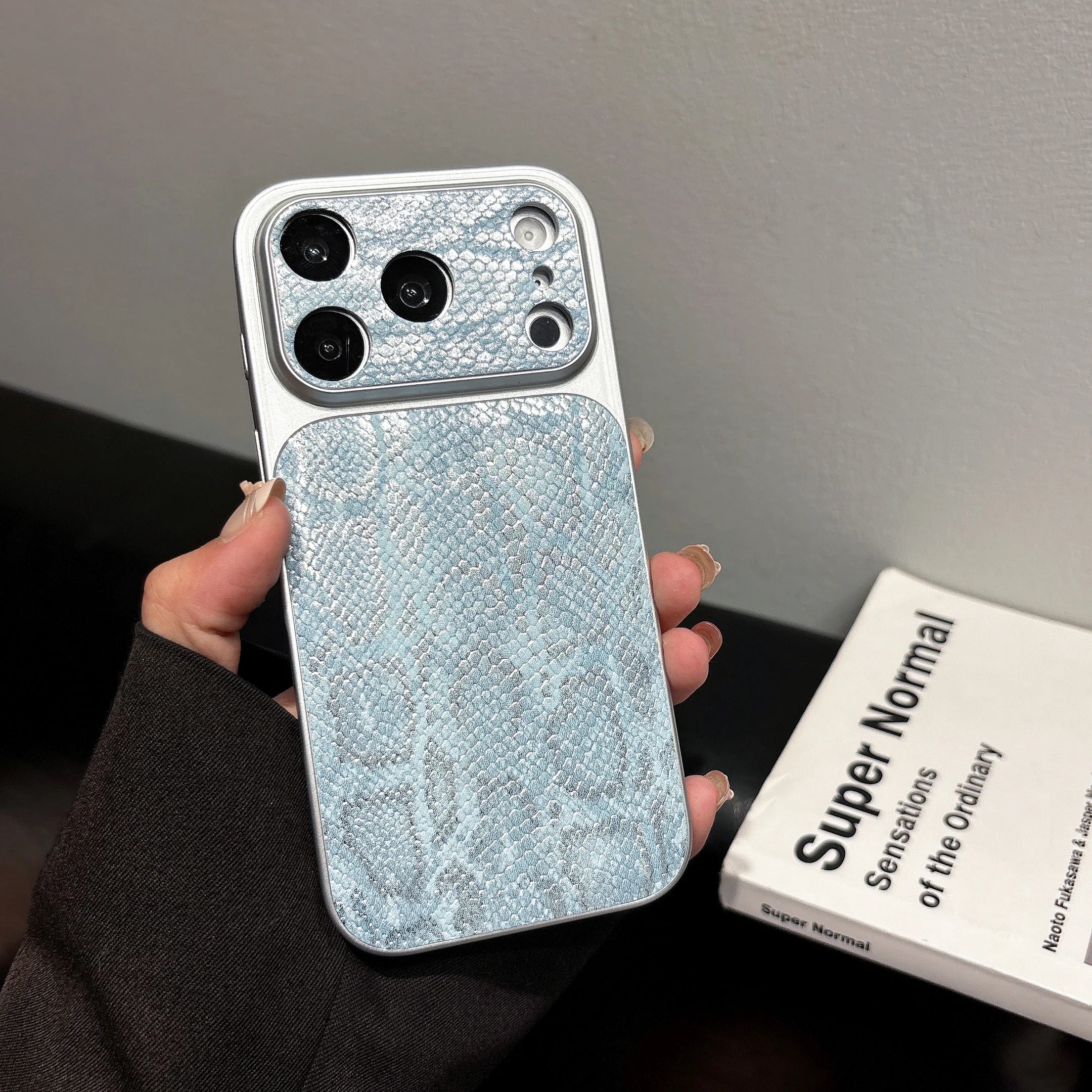 Premium Business iPhone Leather Case - Shockproof & Glossy