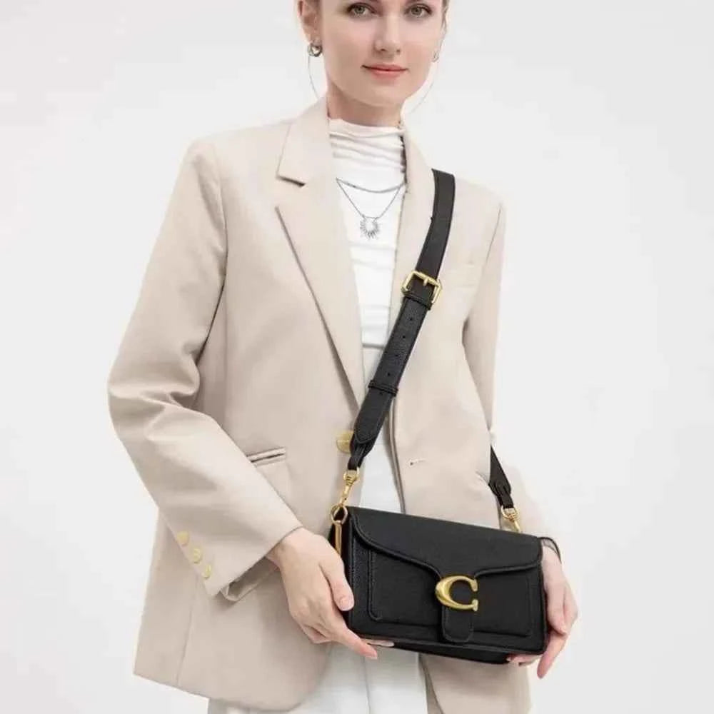 Elegant Minimalist Leather Crossbody Bag for Women
