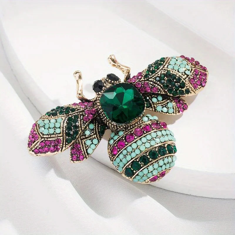 Elegant Crystal Bee Brooch Pin - Vintage Rhinestone Insect Badge
