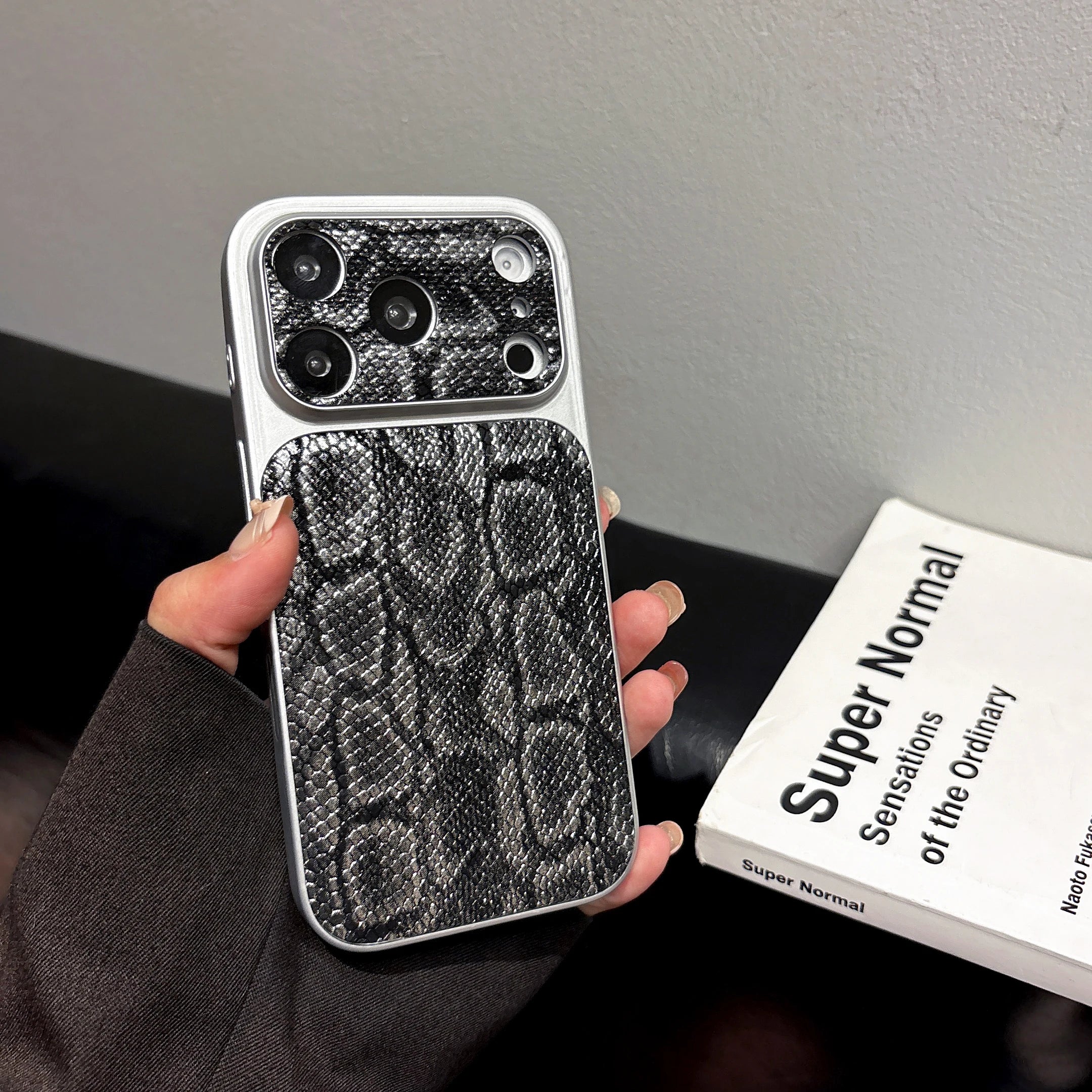 Premium Business iPhone Leather Case - Shockproof & Glossy