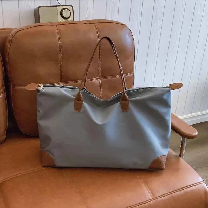 Elegant Travel Tote Bag - Versatile Carry-All