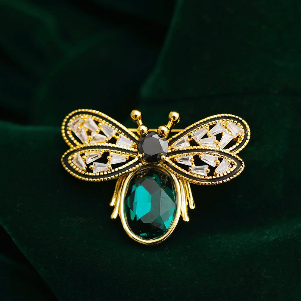 Elegant Crystal Bee Brooch Pin - Vintage Rhinestone Insect Badge