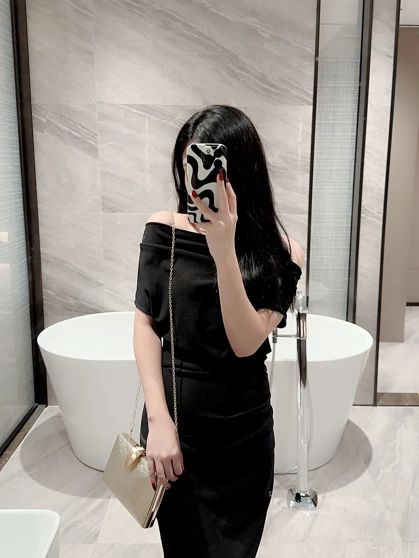 Elegant Gold Evening Clutch - Leaf Buckle Box Bag