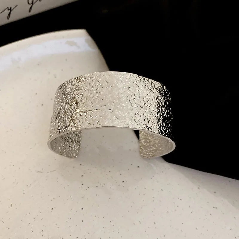Elegant Luxury Wide Edge Bracelet - Personalized Temperament