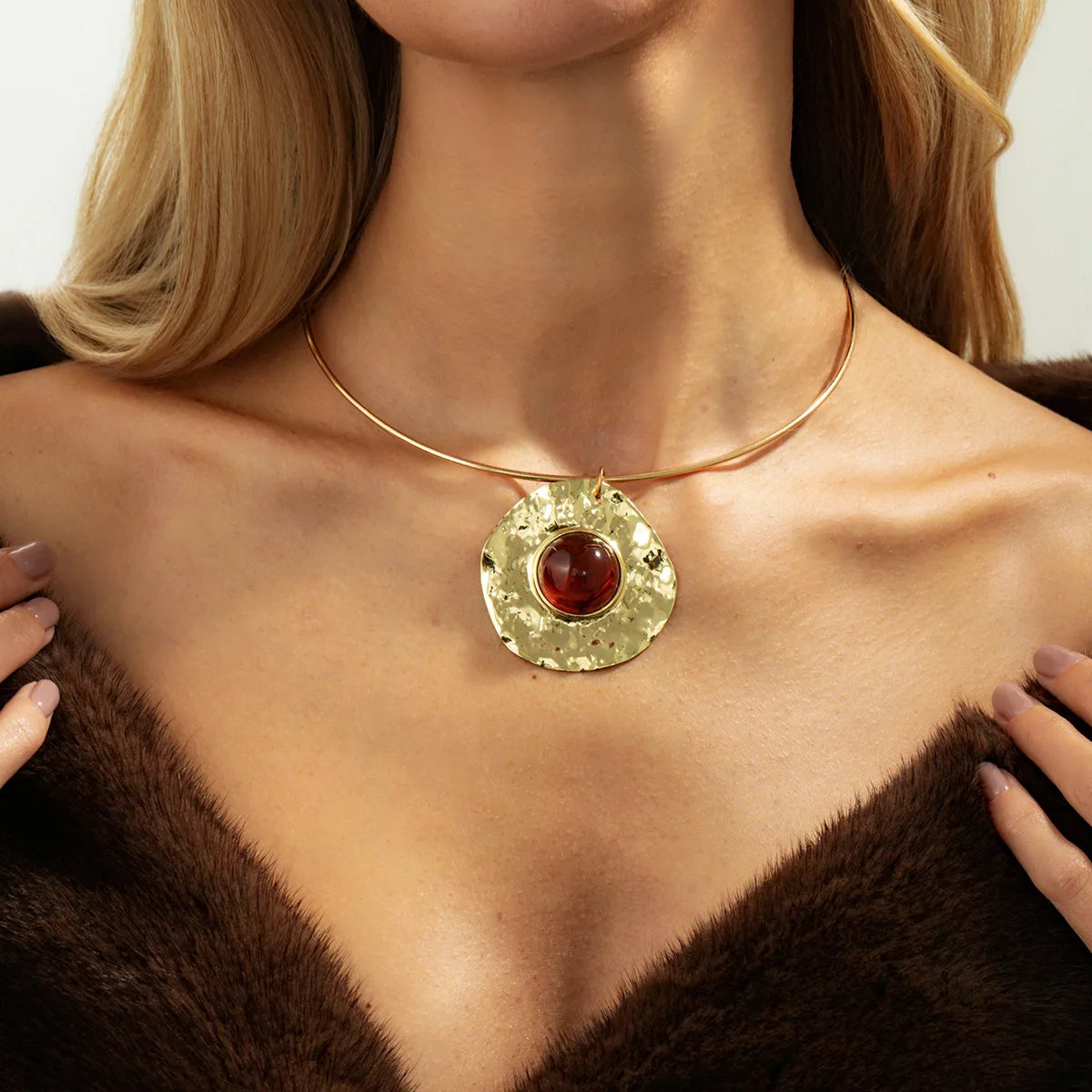 Elegant Liquid Metal Pleated Circular Pendant Necklace & Earrings