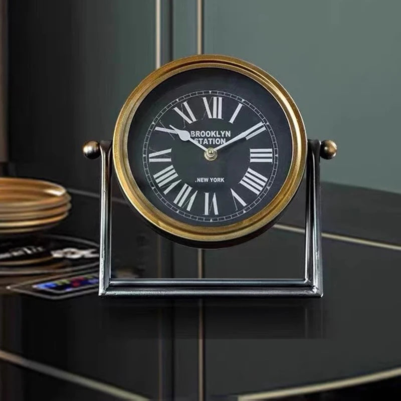 Elegant Retro Metal Desk Clock - Silent Quartz Design