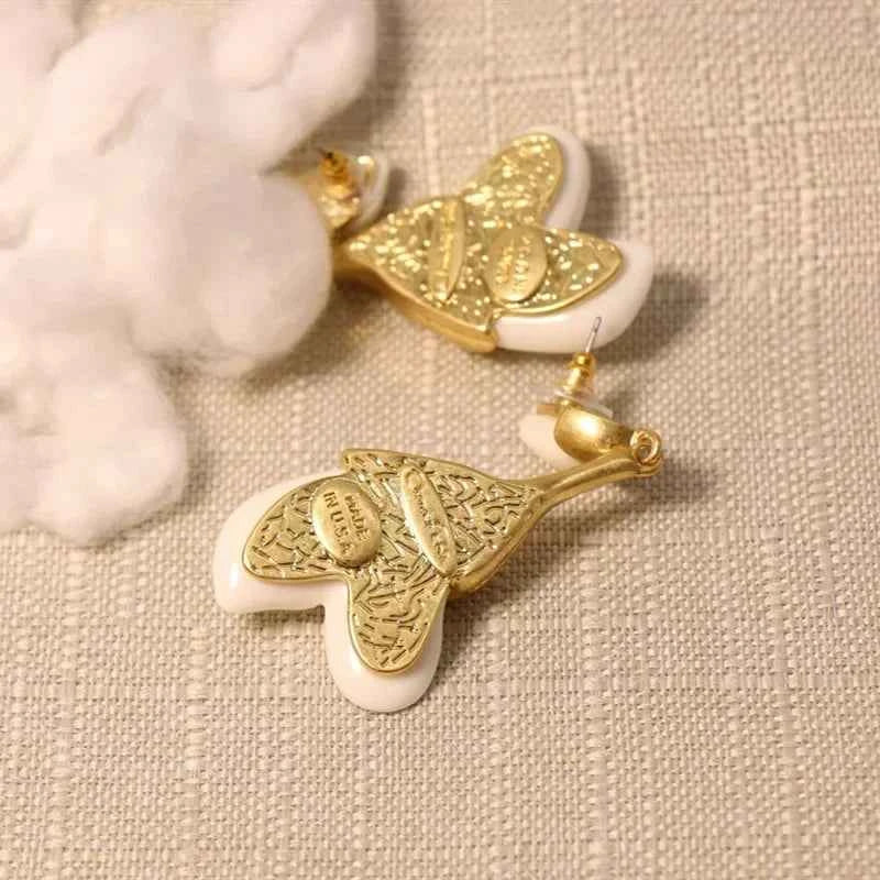 Elegant Magnolia Flower Jewelry Set - Gold-Plated Resin