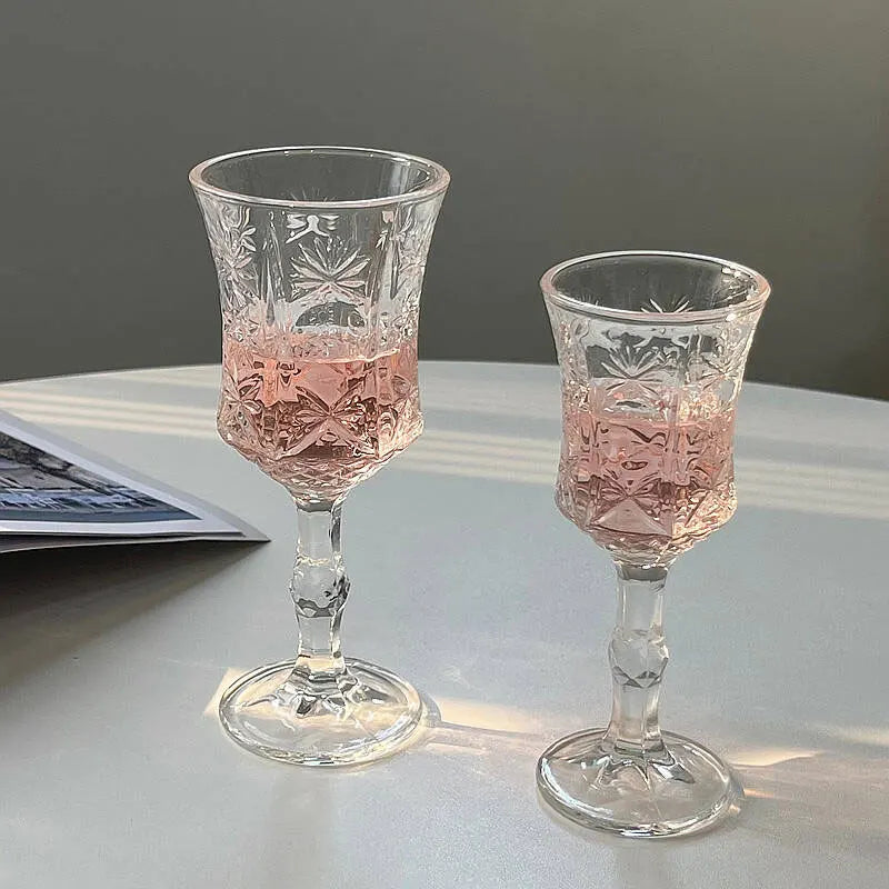 Elegant Vintage Relief Wine Glass - French Style Drinkware