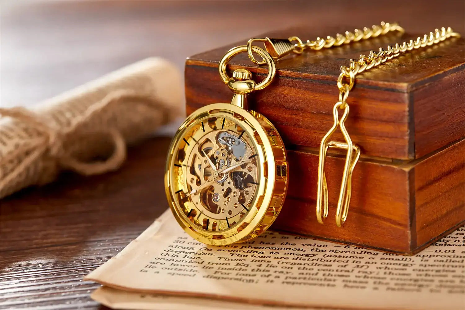 Luxury Mechanical Pocket Watch - Hollowed Gold Design