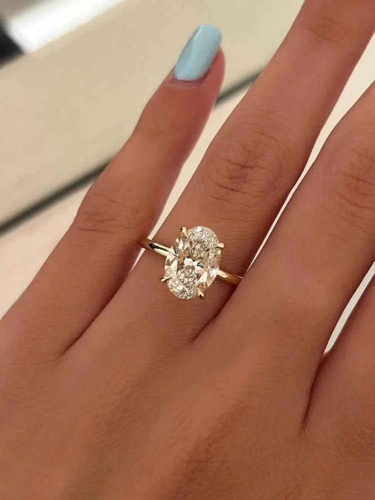 Exquisite Oval Zircon Ring - 925 Sterling Silver Engagement Band