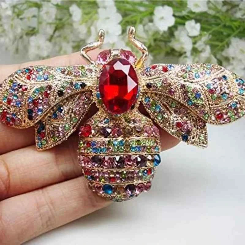 Elegant Crystal Bee Brooch Pin - Vintage Rhinestone Insect Badge