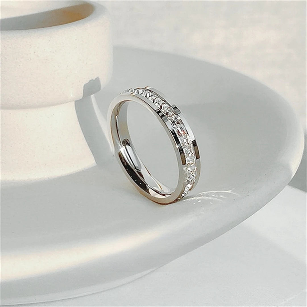 Elegant Stainless Steel Ring - Rose Gold Zircon Wedding Band