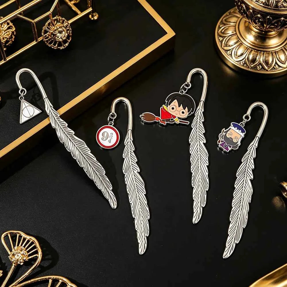 Premium Metal Harry Potter Feather Bookmark - Magic School Gift