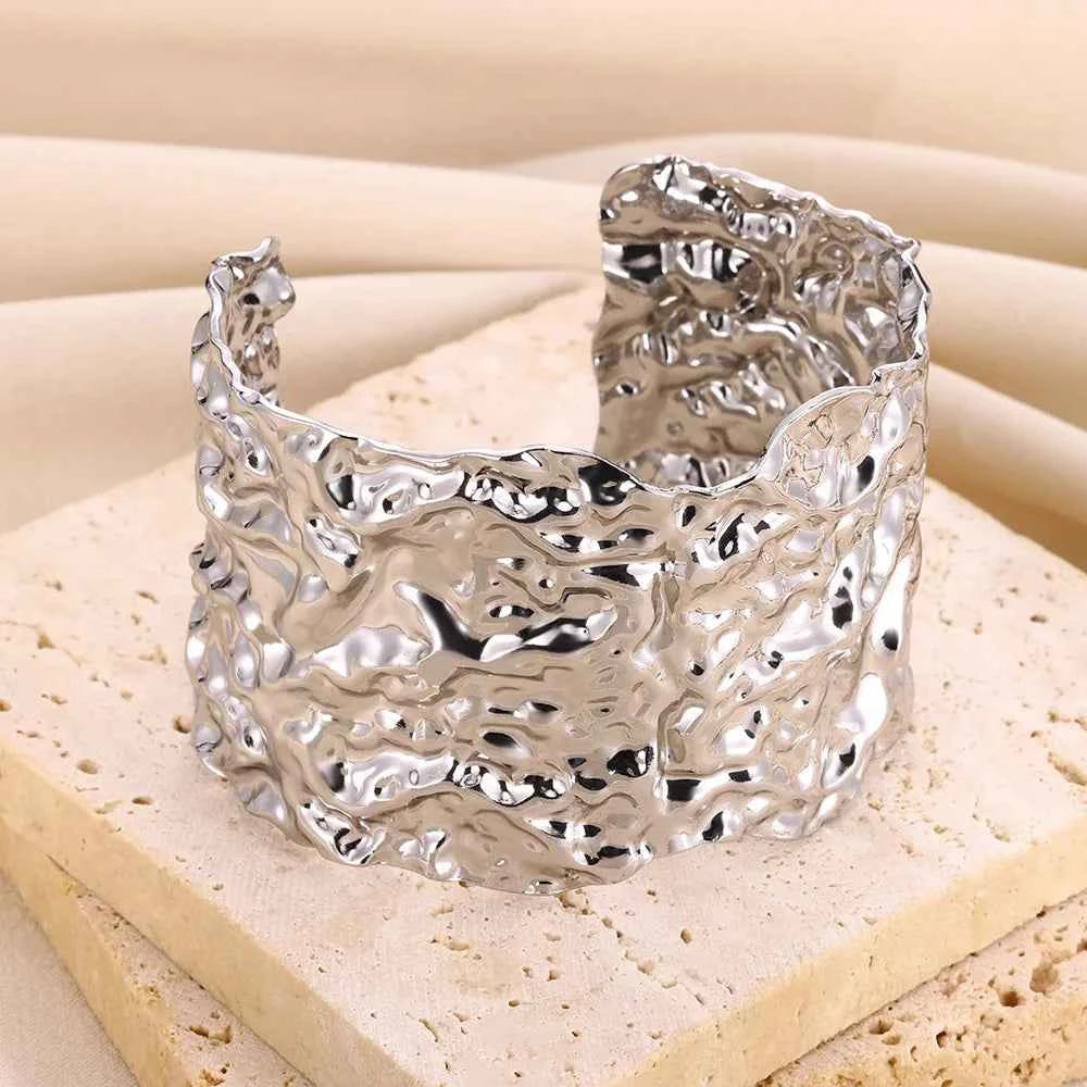 Exquisite Vintage Gold Open Cuff Bracelet - Luxury Stainless Steel Jewelry