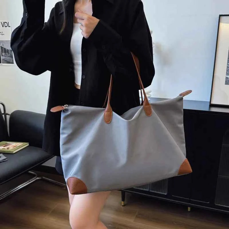 Elegant Travel Tote Bag - Versatile Carry-All