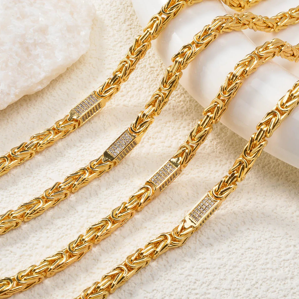 Luxury 18K Gold Plated Snack Chain Necklace - Elegant 24in/28in