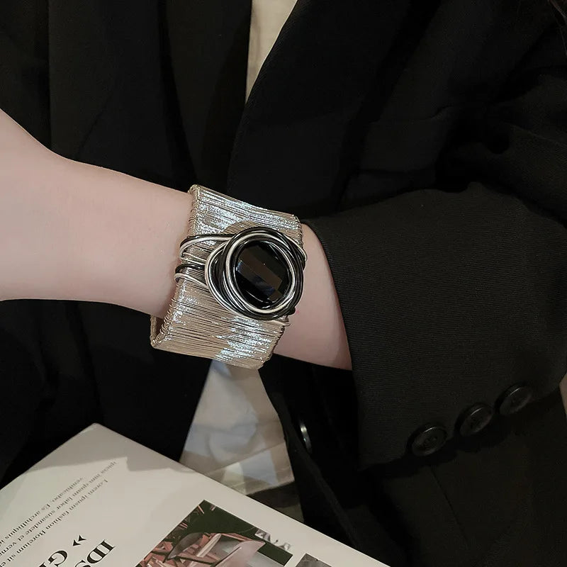 Elegant Luxury Wide Edge Bracelet - Personalized Temperament