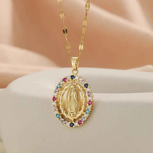 Elegant Colorful Zircon Necklace - Light & Versatile Design