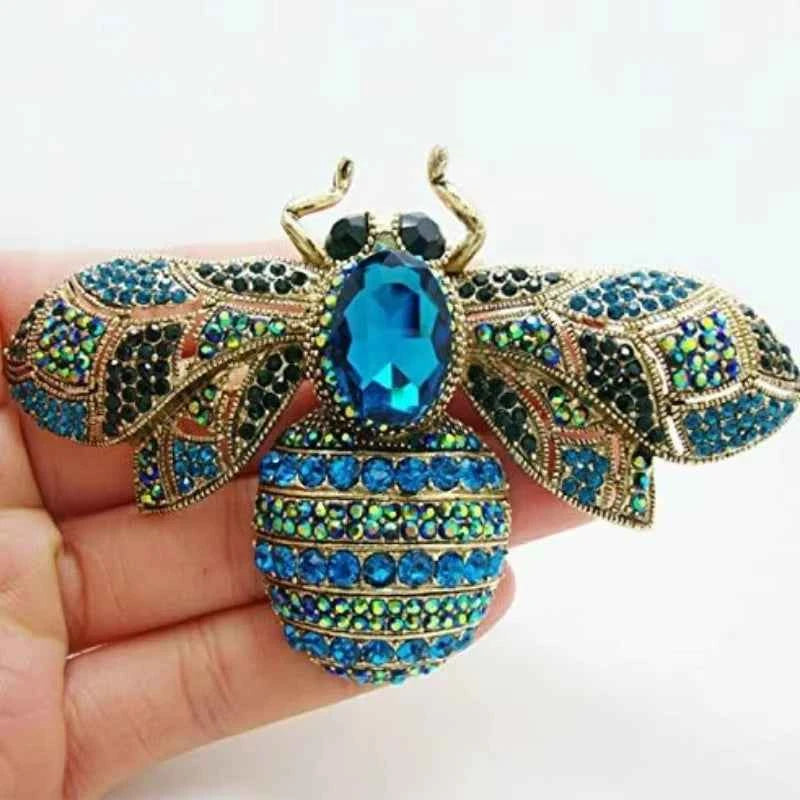 Elegant Crystal Bee Brooch Pin - Vintage Rhinestone Insect Badge